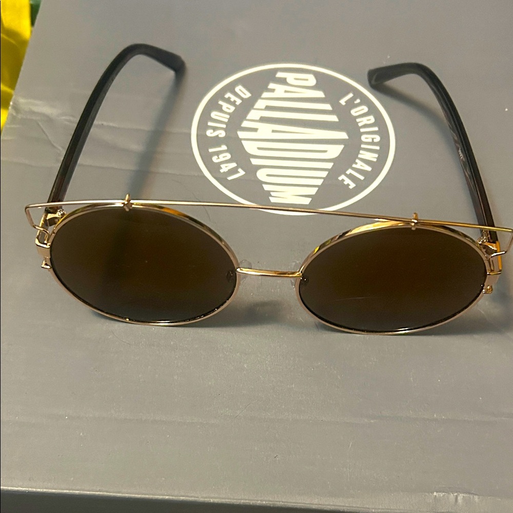 NWOT Unbranded Sunglasses